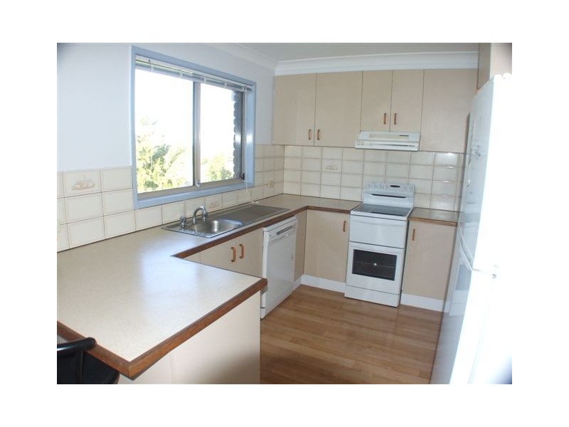 6 Bhutan Court, Newtown QLD 4350