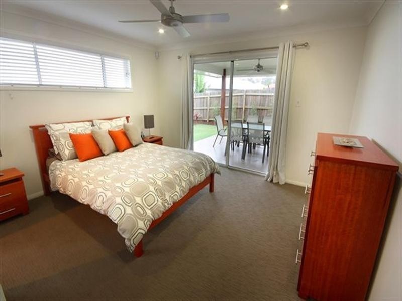 7 Saba Court, Middle Ridge QLD 4350