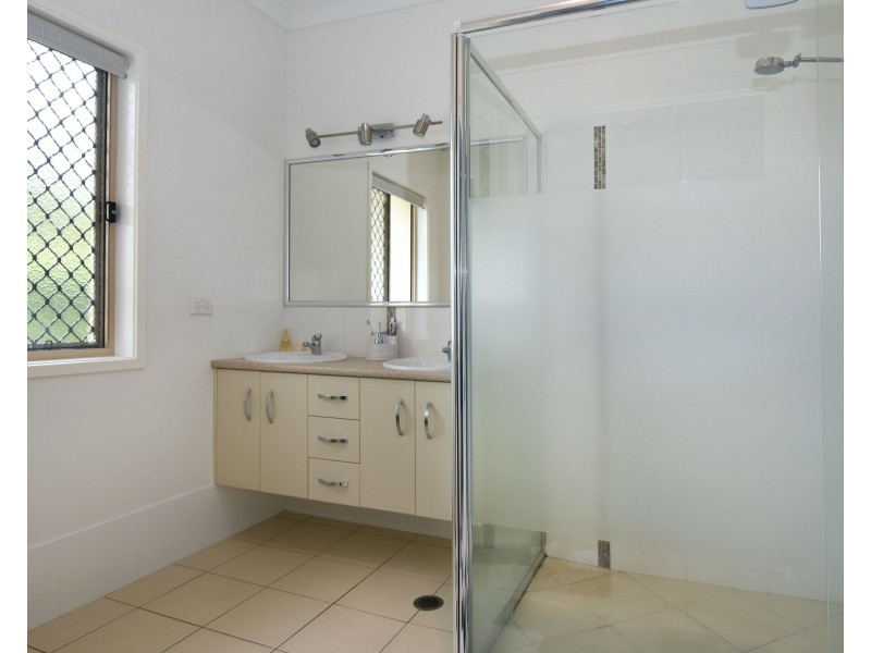 4 Hayle Court, Kleinton QLD 4352