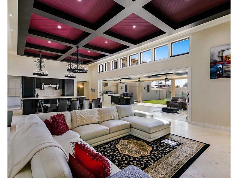 10 Caithness Court, Middle Ridge QLD 4350