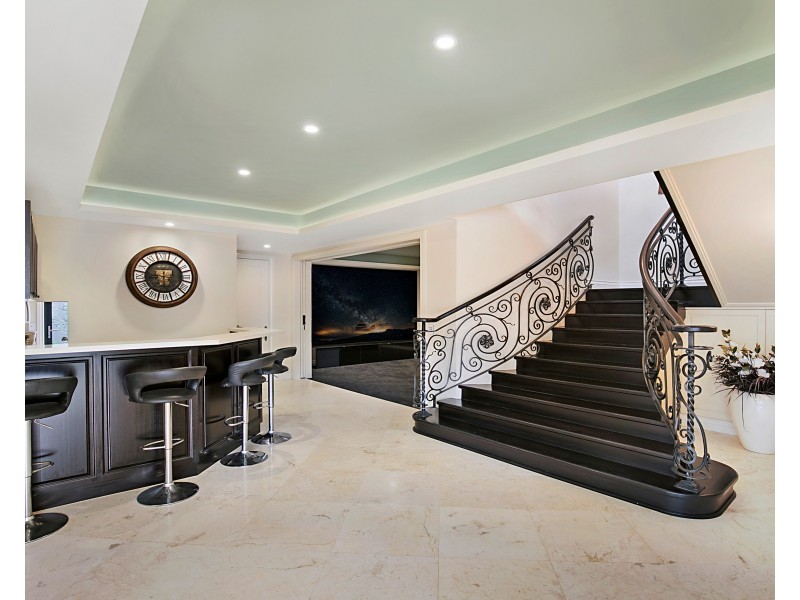 10 Caithness Court, Middle Ridge QLD 4350