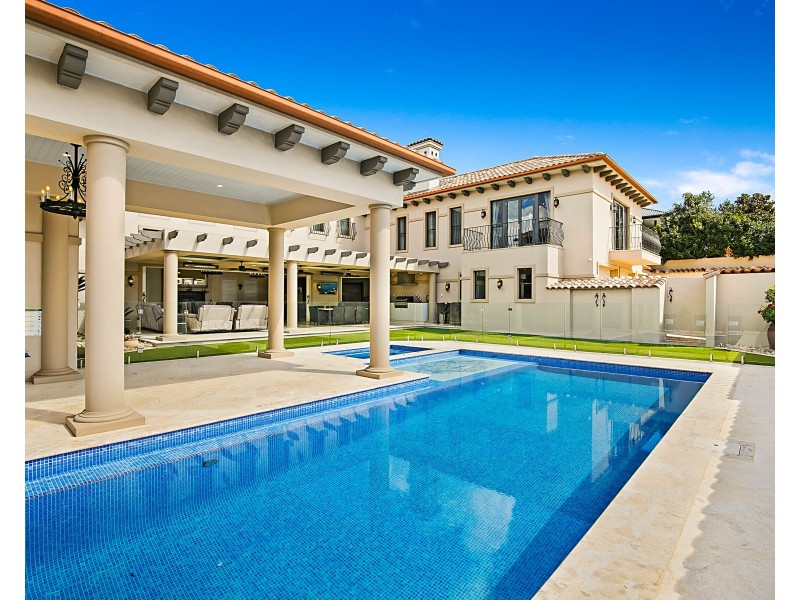 10 Caithness Court, Middle Ridge QLD 4350