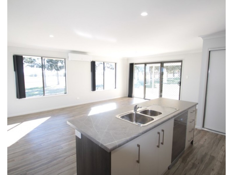 31 Ruby Street, Kingsthorpe QLD 4400