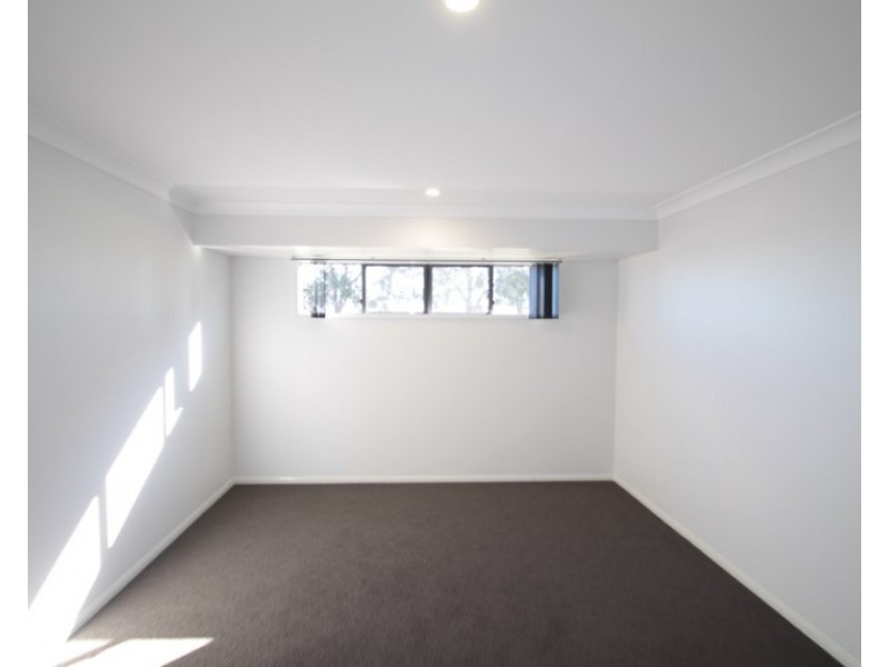 31 Ruby Street, Kingsthorpe QLD 4400