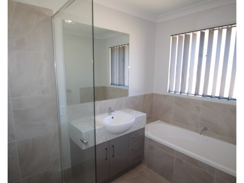 31 Ruby Street, Kingsthorpe QLD 4400