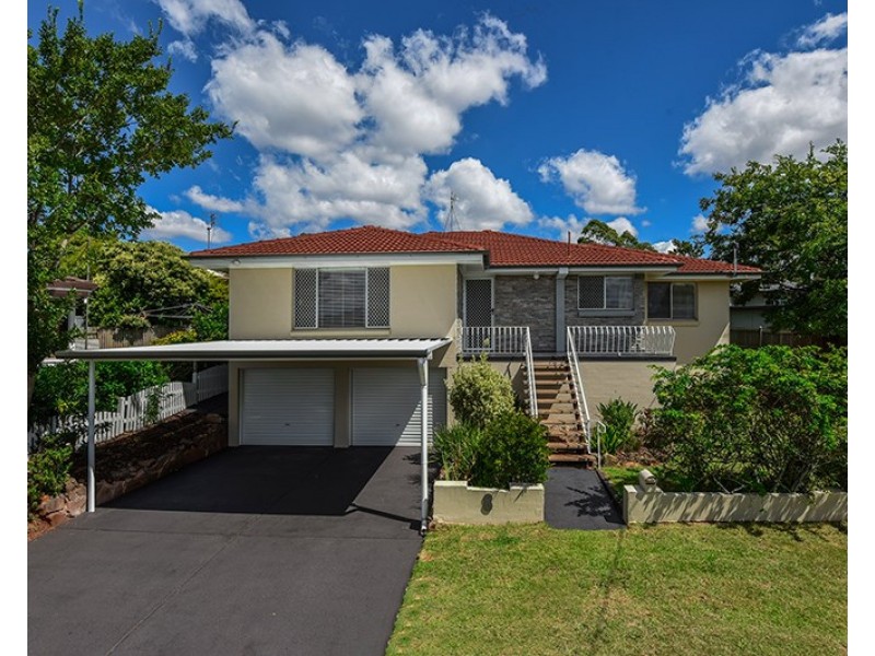 8 Veronica Court, Centenary Heights QLD 4350