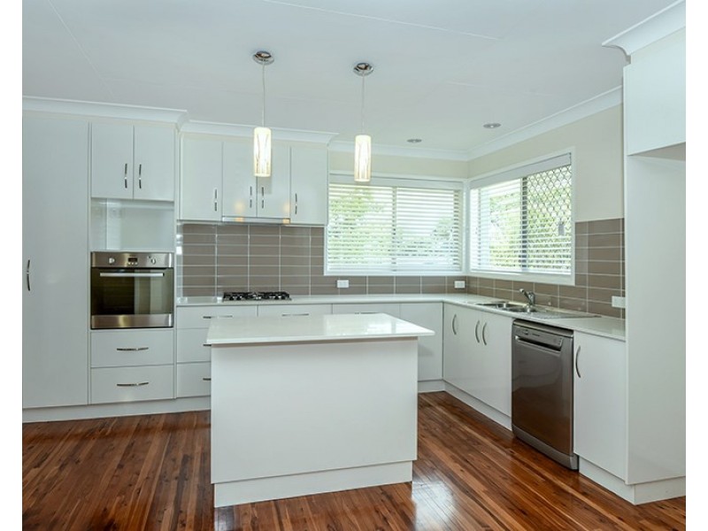8 Veronica Court, Centenary Heights QLD 4350