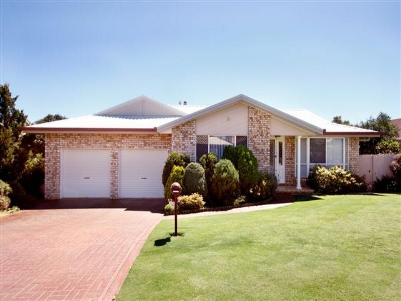 13 Zinnia Court, Middle Ridge QLD 4350