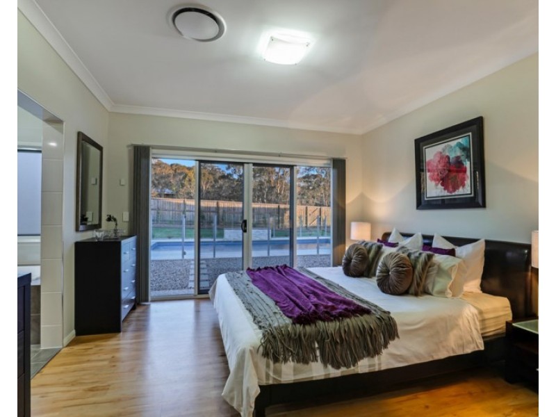 38 Carinya Drive, Hodgson Vale QLD 4352