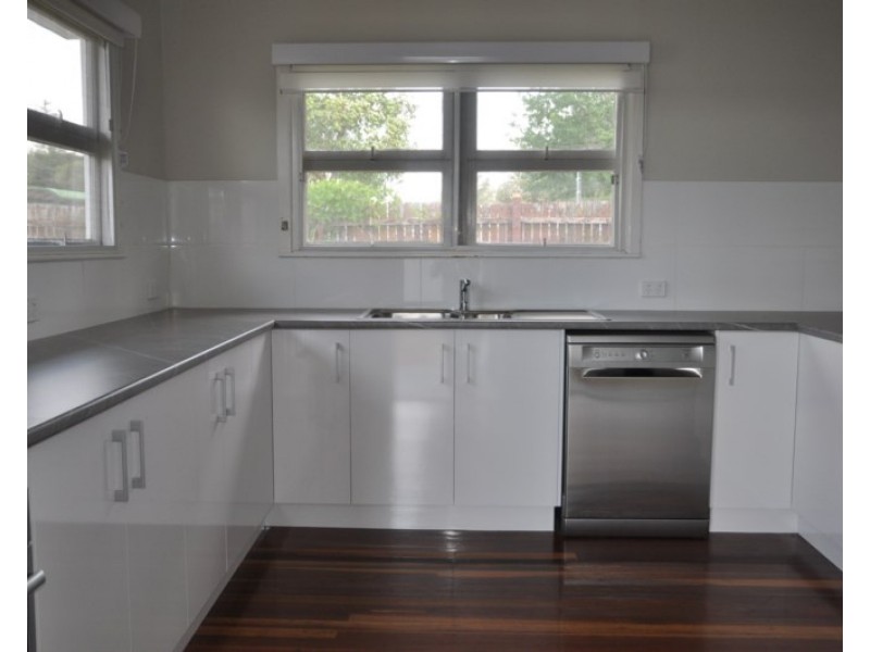 22 Hennessy Street, Harristown QLD 4350