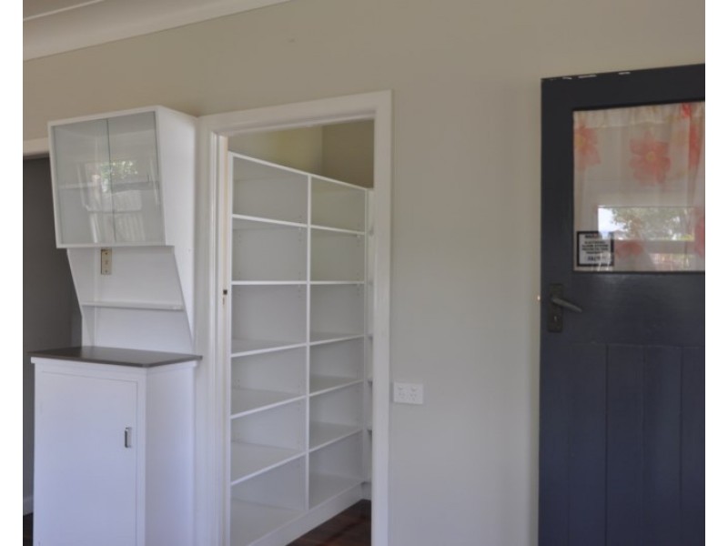 22 Hennessy Street, Harristown QLD 4350