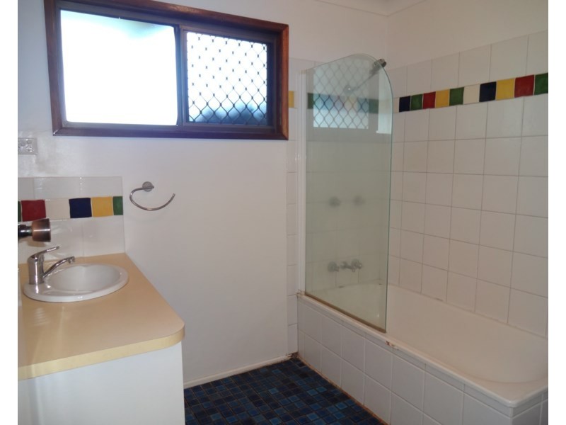 14 Agnes Street, Centenary Heights QLD 4350