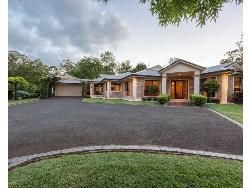 3 Leanne Court, Highfields QLD 4352