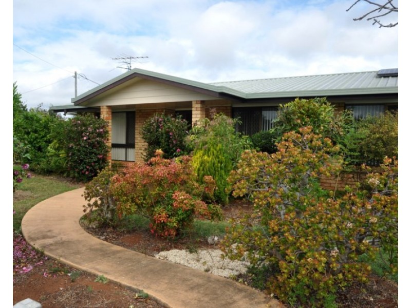 2 Matthews Street, Harristown QLD 4350