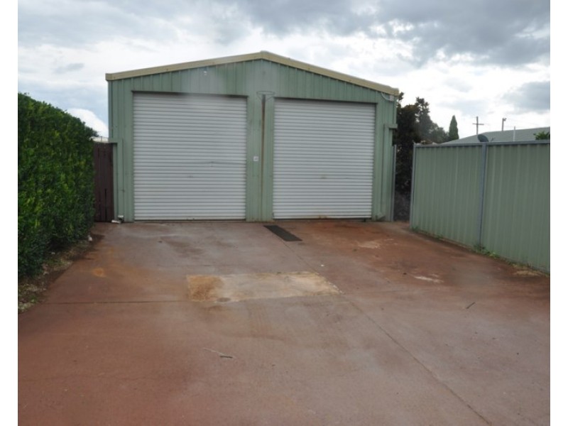 2 Matthews Street, Harristown QLD 4350