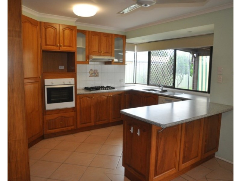 2 Matthews Street, Harristown QLD 4350