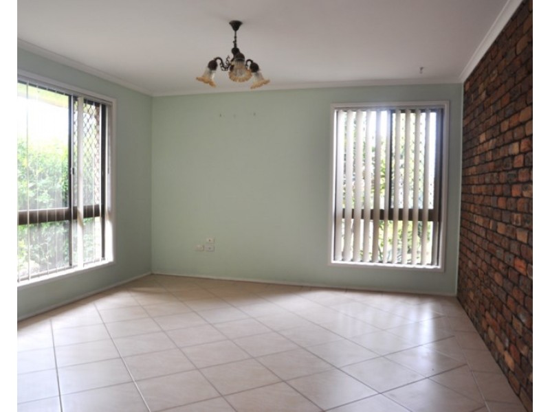 2 Matthews Street, Harristown QLD 4350