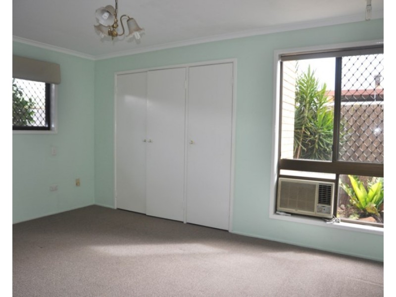 2 Matthews Street, Harristown QLD 4350