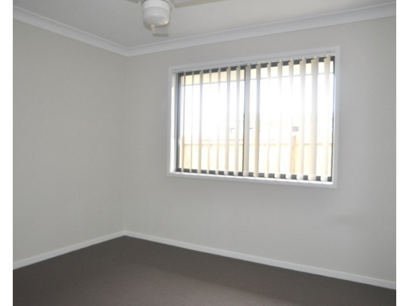 30 Mia Street, Wyreema QLD 4352