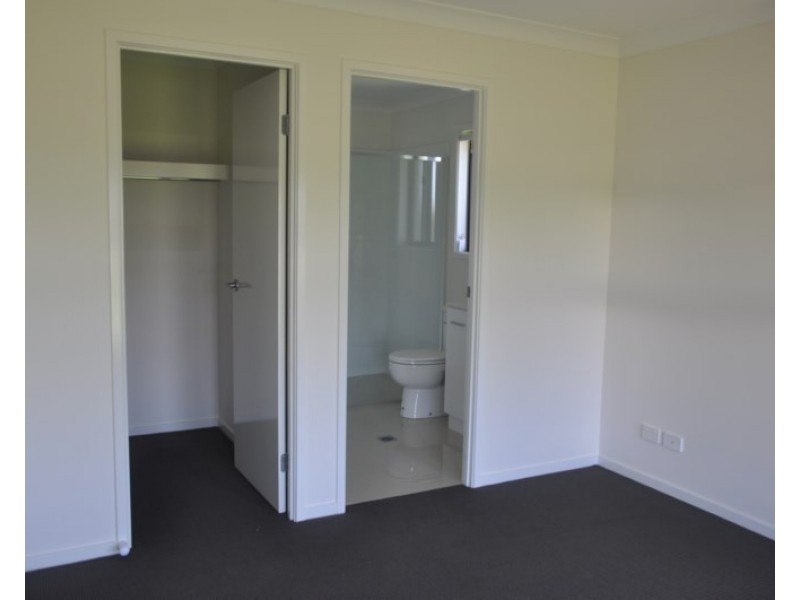18 Tarcoola Street, Wyreema QLD 4352