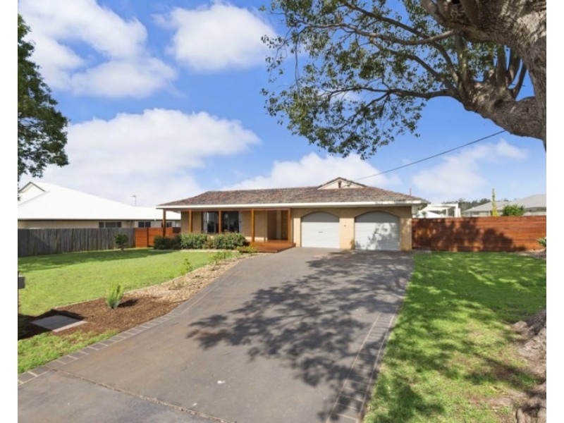 318 Ramsay Street, Middle Ridge QLD 4350