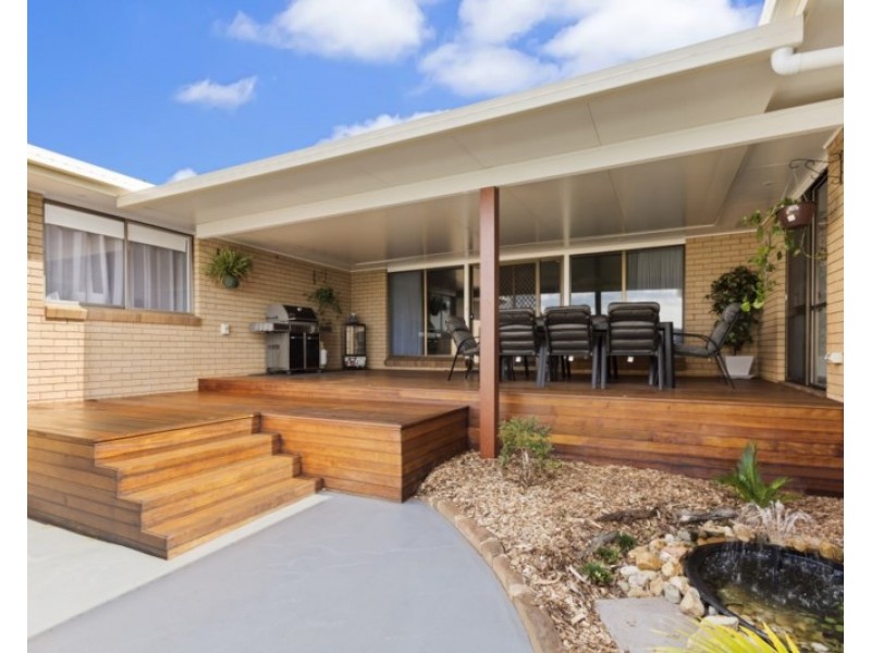 318 Ramsay Street, Middle Ridge QLD 4350