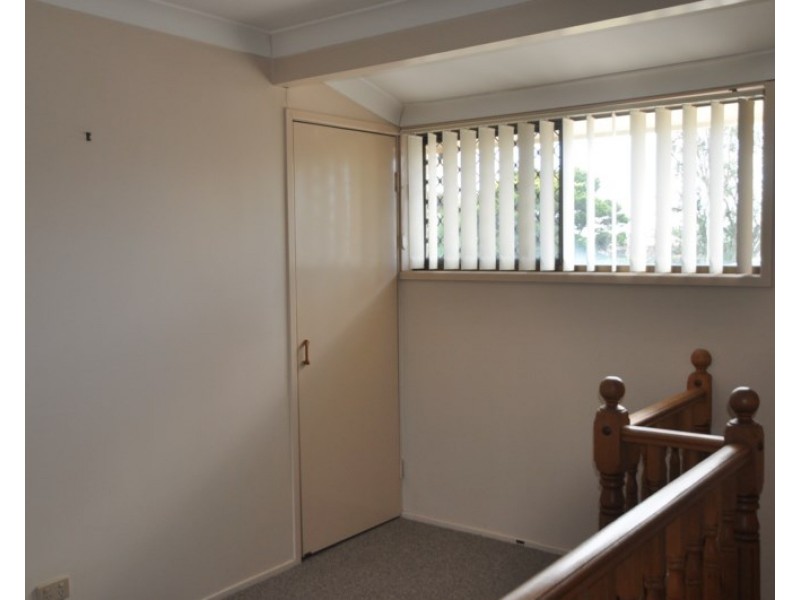 6/357 Margaret Street, Newtown QLD 4350