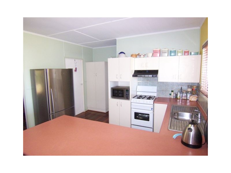 15 Avondale Street, Newtown QLD 4350