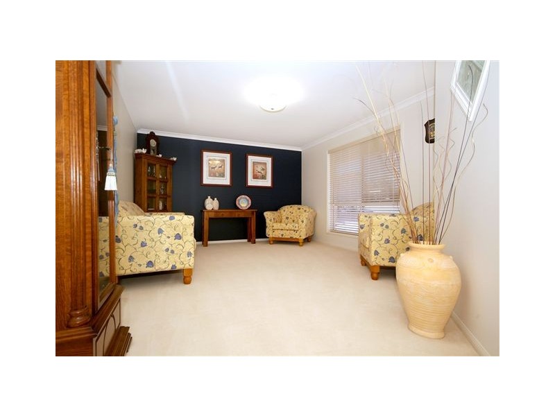 16 Stratford Drive, Wyreema QLD 4352