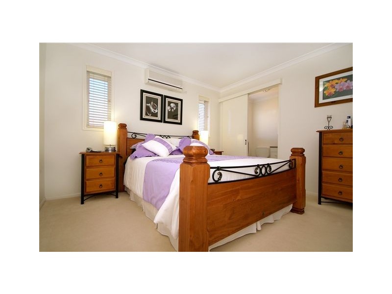 16 Stratford Drive, Wyreema QLD 4352