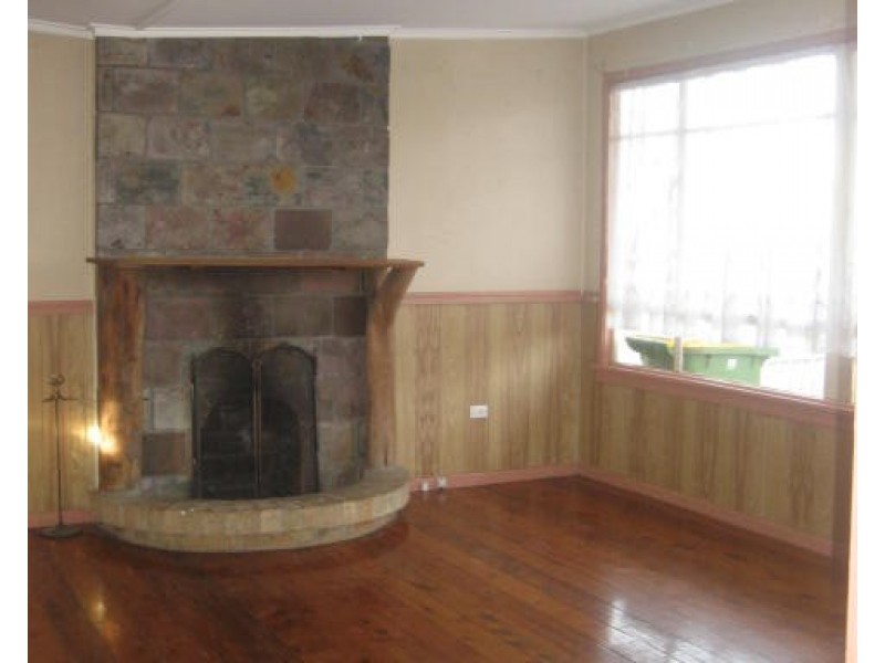 84 Holberton Street, Newtown QLD 4350