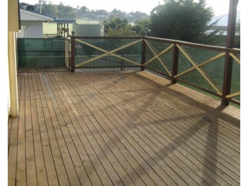 84 Holberton Street, Newtown QLD 4350