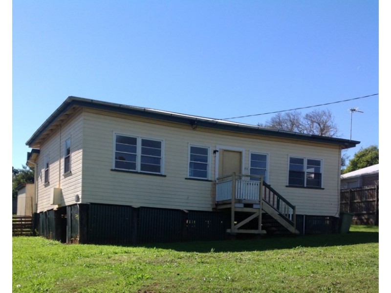 85a North Street, North Toowoomba QLD 4350