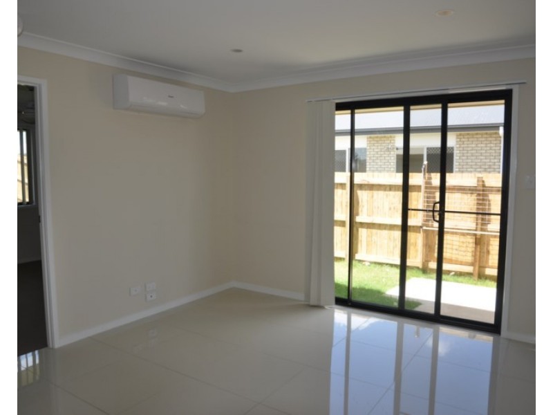 2/16 Magpie Drive, Cambooya QLD 4358