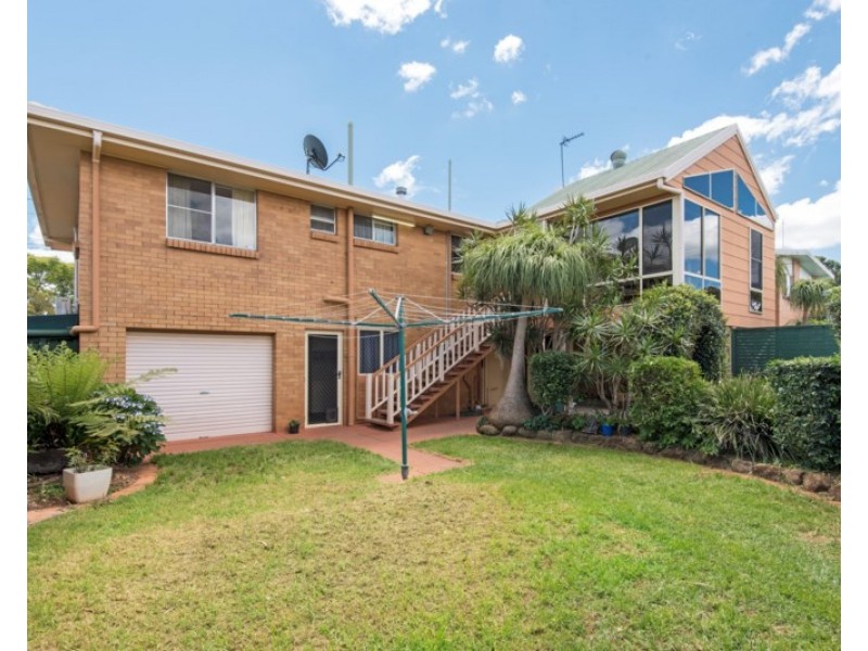 14 Richmond Drive, Wilsonton QLD 4350