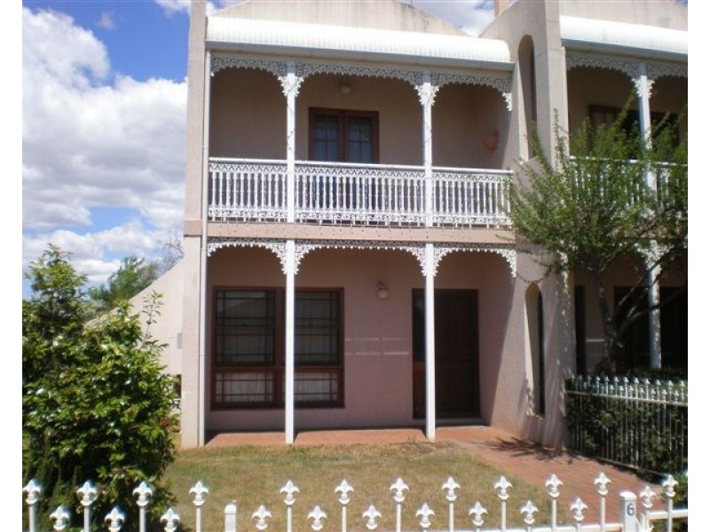 1/6 Gabrielle Street, Kearneys Spring QLD 4350