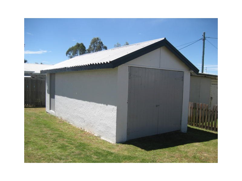 7 Derwak Street, Harristown QLD 4350