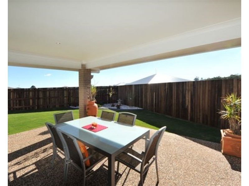 17 Schneider Court, Middle Ridge QLD 4350