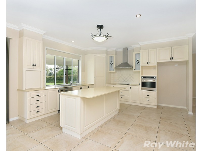 18 Bass Street, Cabarlah QLD 4352