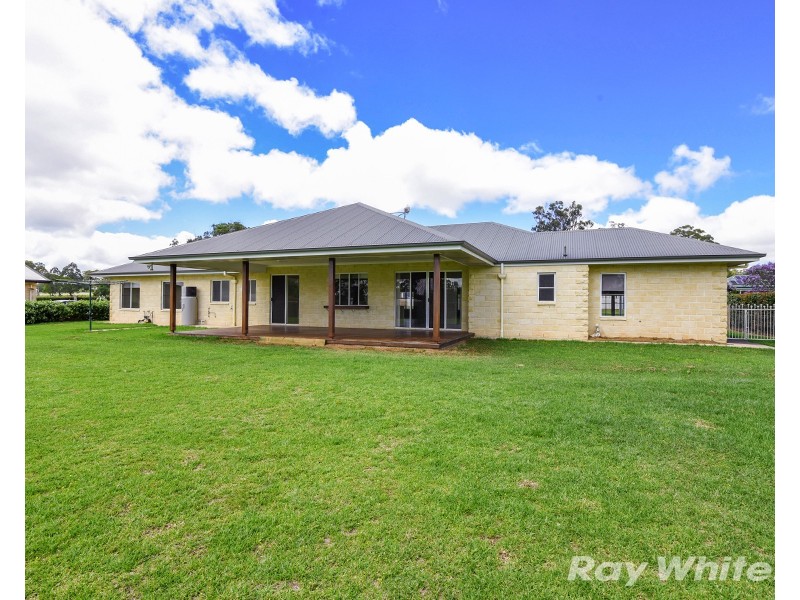 18 Bass Street, Cabarlah QLD 4352
