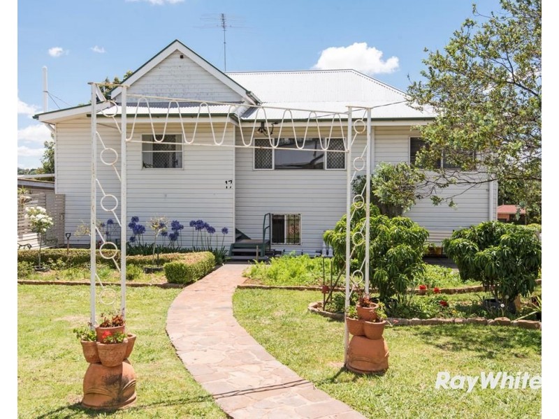 17 Webb Street, Rangeville QLD 4350