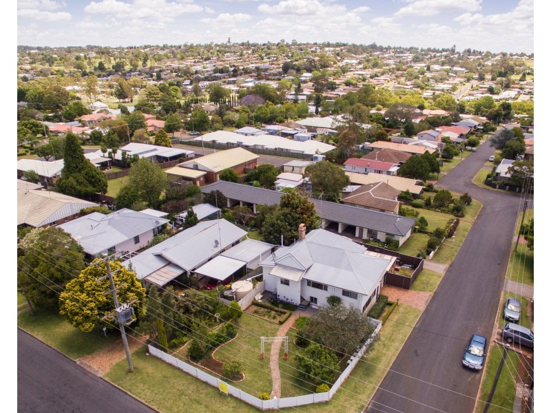 17 Webb Street, Rangeville QLD 4350