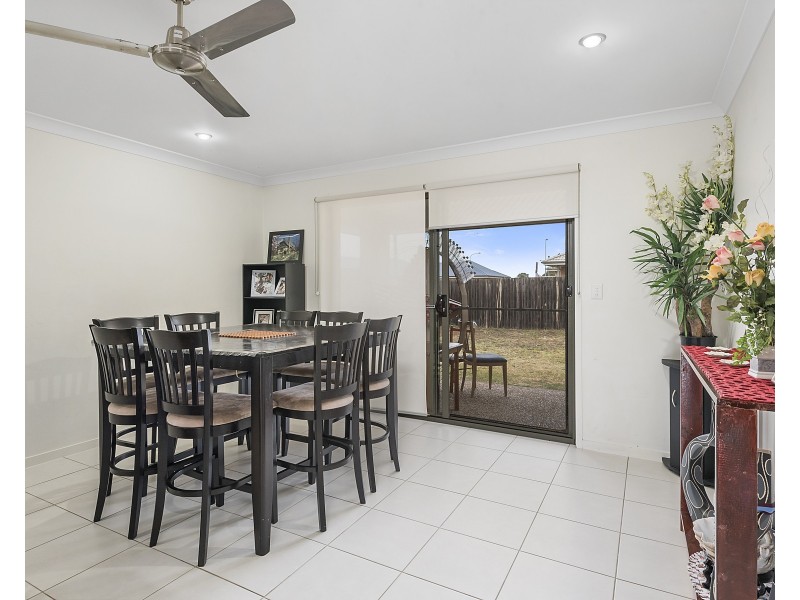 37 Murray Street, Oakey QLD 4401