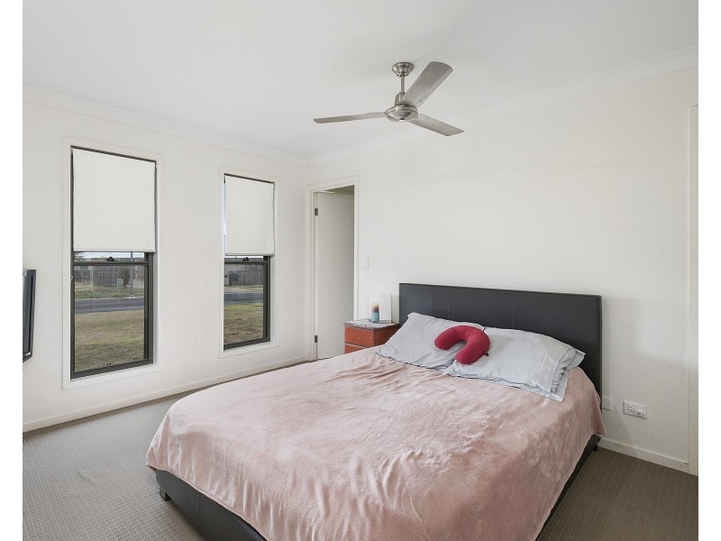 37 Murray Street, Oakey QLD 4401