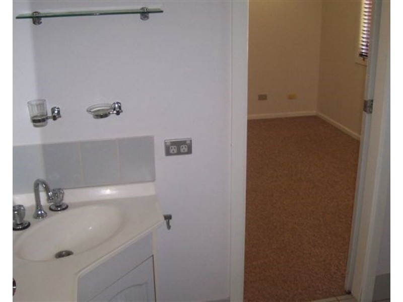 4/4-6 Crosby Street, Darling Heights QLD 4350