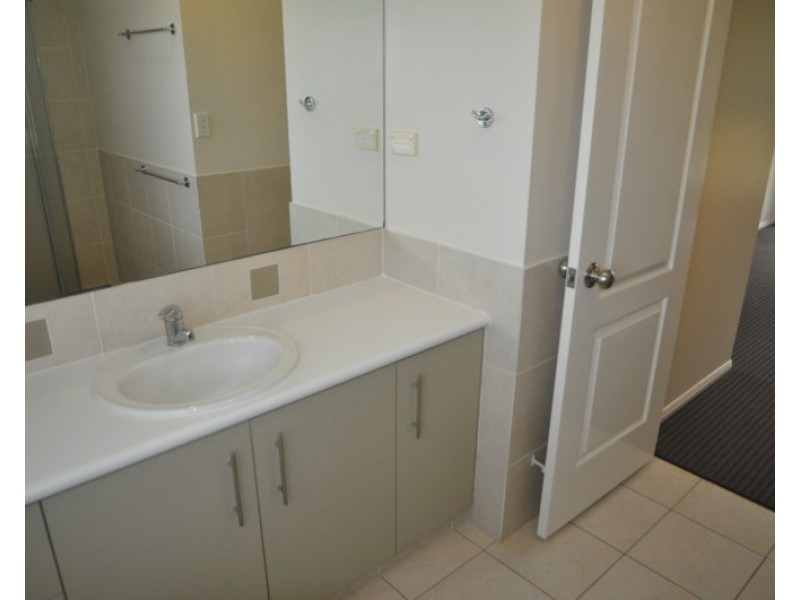 10 McClymont Drive, Rangeville QLD 4350