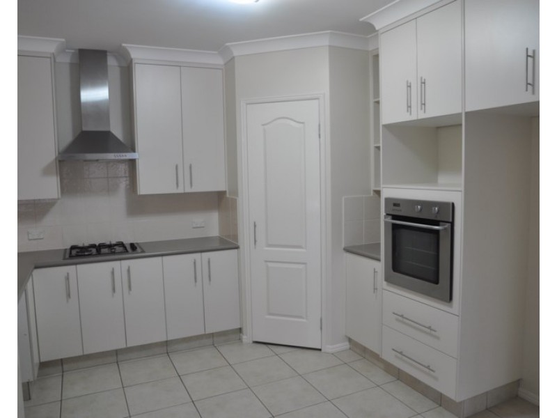 10 McClymont Drive, Rangeville QLD 4350