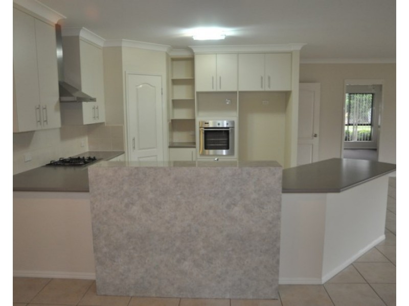 10 McClymont Drive, Rangeville QLD 4350