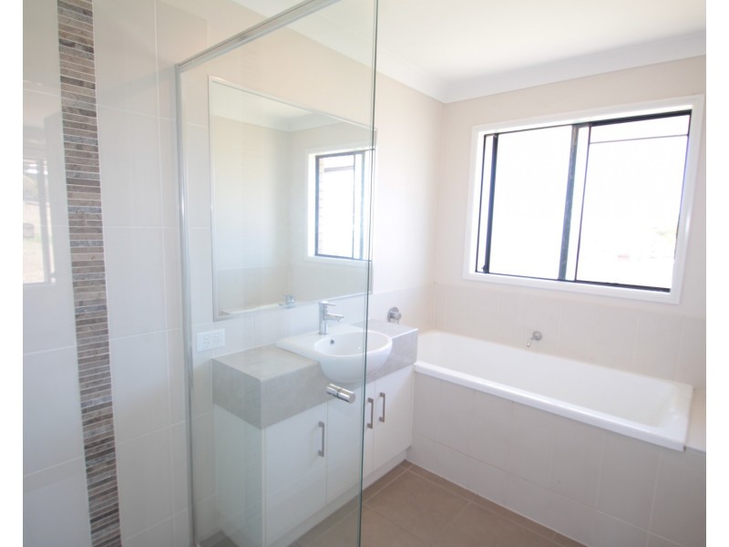 45 Kingsthorpe-Glencoe Road, Kingsthorpe QLD 4400