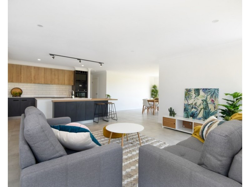 28 Graves Drive, Kearneys Spring QLD 4350